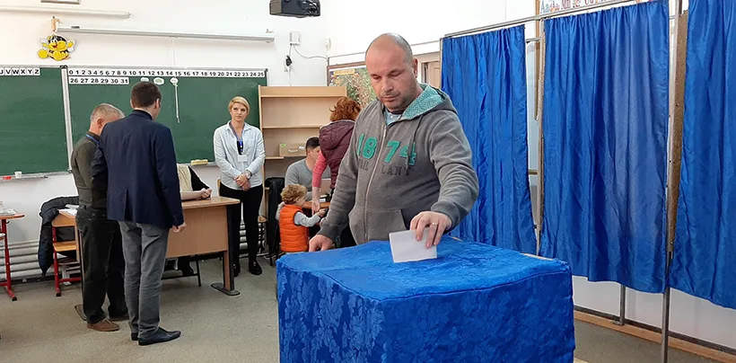 REZULTATE ALEGERI prezidențiale 2019 în VRANCEA și la nivel NAȚIONAL. Candidații care se vor duela în turul 2, anunțați pe site-ul AEP!
