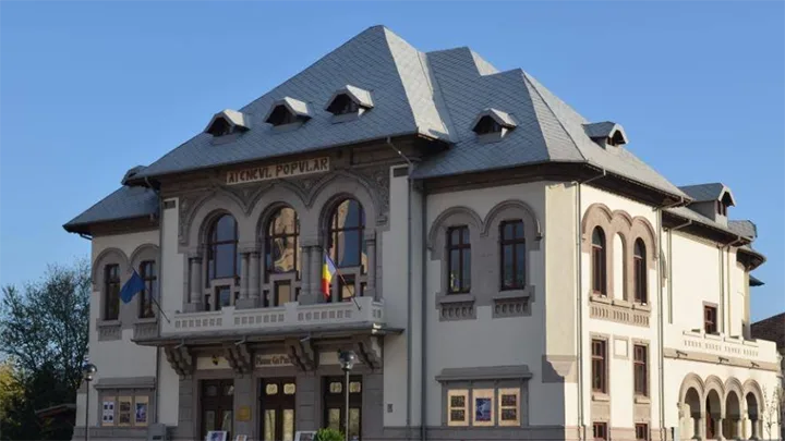 Primăria Focșani a numit un nou manager interimar la Ateneul Pastia: profesoara Anișoara Pițu. Marilena Șerbănuț a revenit în Cabinetul primarului Misăilă, cel mai probabil pentru că urmează campania electorală!