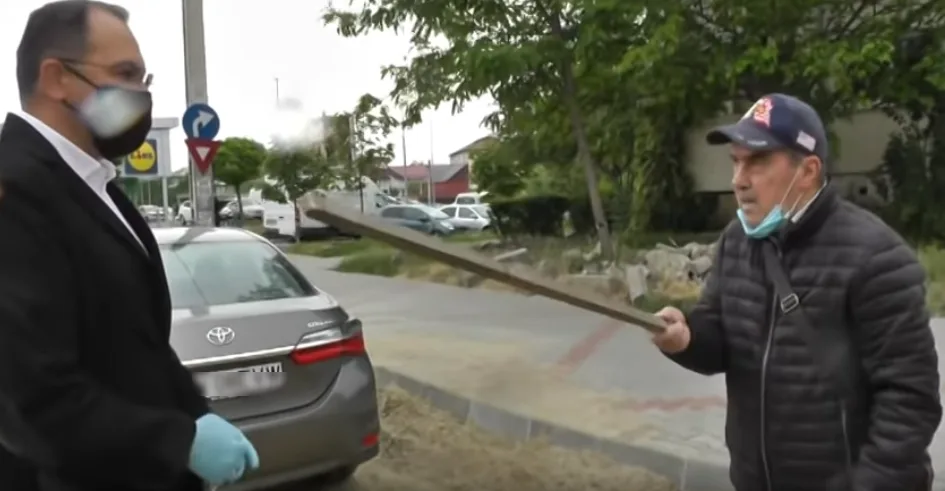 VIDEO: Filmul scurt al confruntării dintre primarul Misăilă și omul care a avut curajul să-i spună adevărul în față!