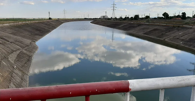 Agerpres: „Peste două luni încep lucrările la Canalul Siret – Bărăgan”, susține ministrul Agriculturii și Dezvoltării Rurale, Florin-Ionuț Barbu. Primele lucrări se vor face în Vrancea.