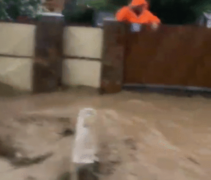 Video. Cum a „ras” totul în cale apa la Ruginești. Imagini în premieră.