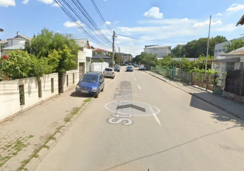 Vocea publicului. „Pe strada Mihai Eminescu din Focșani s-au montat indicatoare cu oprirea interzisă. Un abuz la adresa riveranilor!”