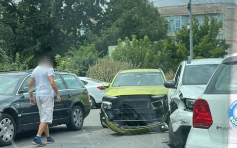 Acum. Accident pe Comisia Centrală în Focșani. Aglomerație pe strada Măgura. Update: accident și pe Brăilei!