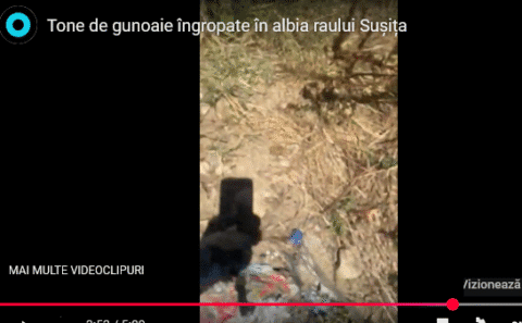 Video. Tone de gunoaie îngropate în albia râului Șușița, afluent al Siretului, la Răcoasa (Vrancea). Dezastru ecologic.