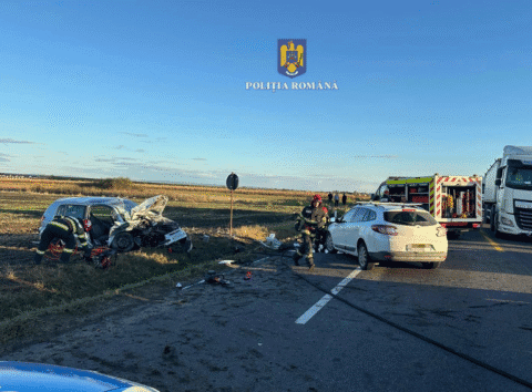 Video. Trei copii și trei adulți, răniți într-un accident produs în dimineața asta între Focșani și Garoafa.