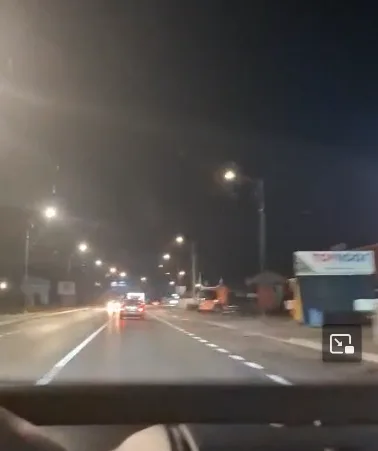 Video. „OZN” pe centura Focșaniului. Lămpile intermitente dau bătăi de cap șoferilor.