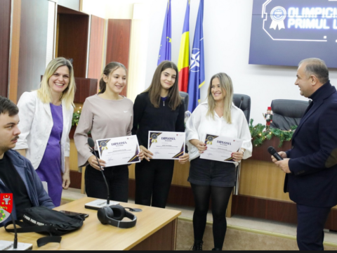 Elevii, sportivii și profesorii coordonatori din județul Vrancea au fost premiați astăzi pentru rezultatele obținute la olimpiadele naționale și internaționale
