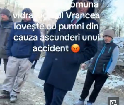 Video. Primarul din Vidra, Silviu Pintilie, acuzat că a lovit cu pumnul un bărbat care filma urmările unui accident.