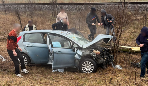 Grav accident pe DN 24 pe drumul Tișița – Tecuci. Circulația a fost blocată total, în curând se va relua pe o singură bandă.